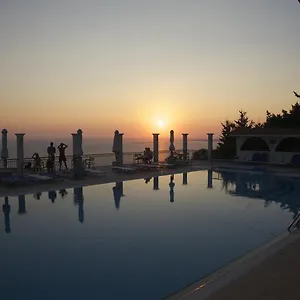Mouikis Sun Village Aparthotel Lakíthra